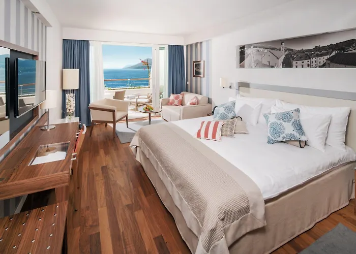 Hotel President Hotel, Valamar Collection 5*