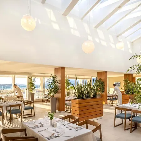 President Hotel, Valamar Collection Hotel