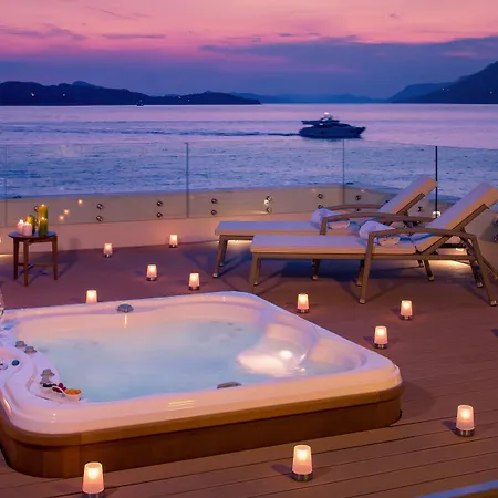 President Hotel, Valamar Collection ホテル 5*