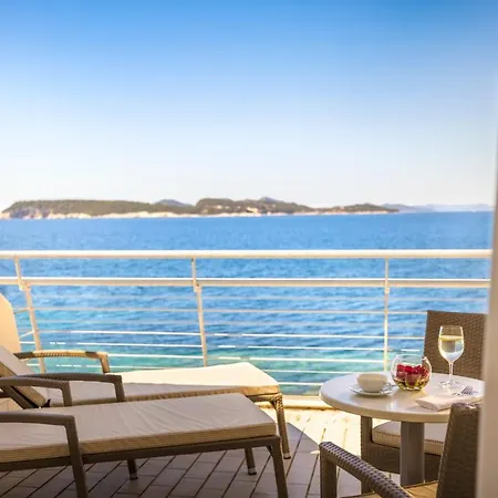 President Hotel, Valamar Collection Hotel 5*