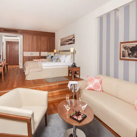 President Hotel, Valamar Collection 5*