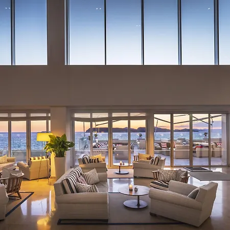 酒店 President Hotel, Valamar Collection 5*