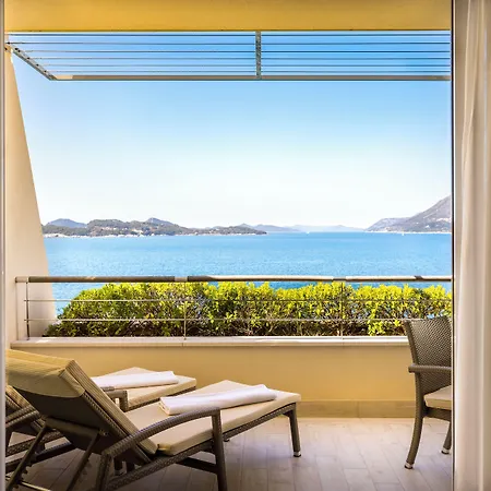 Szálloda President Hotel, Valamar Collection 5*