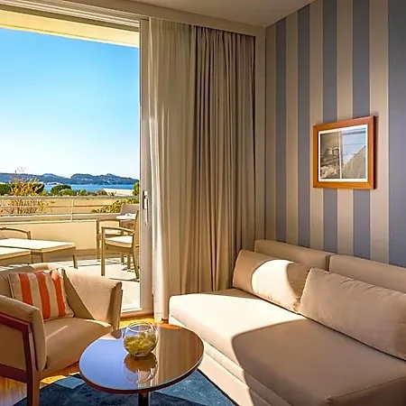President Hotel, Valamar Collection Hotel