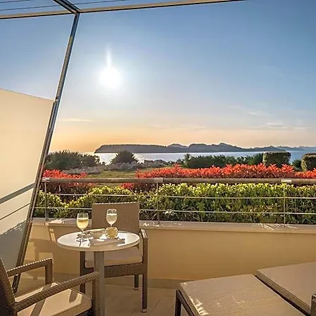 President Hotel, Valamar Collection 5*
