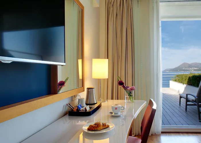 Hotel President Hotel, Valamar Collection 5*