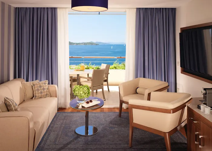 President Hotel, Valamar Collection 5*